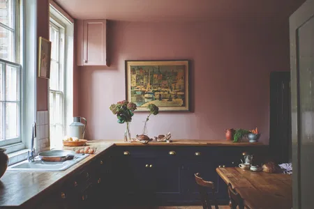 Farrow & Ball Sulking Room Pink (295)